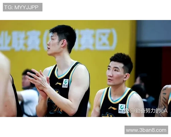 胡金秋盛赞布朗训练刻苦程度无人能及投篮数量成秘密挑战